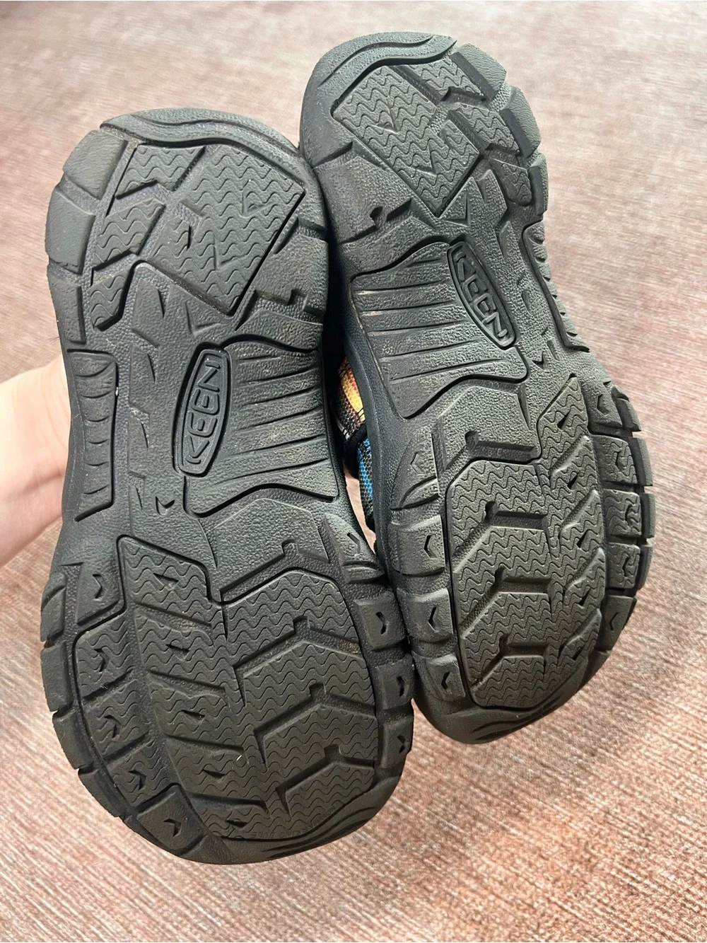 KEEN big kids size 2 closed toe Sandals with Multicolor Stripes water shoes